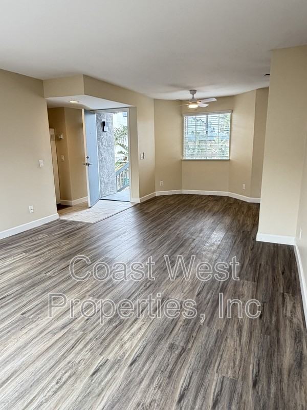 297 Acacia Ave - Photo 2 of 25