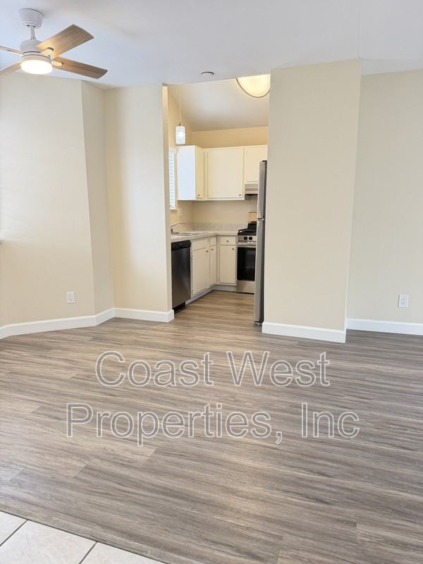 297 Acacia Ave - Photo 3 of 25