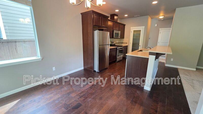 2122 Sw Nautical St - Photo 7 of 32