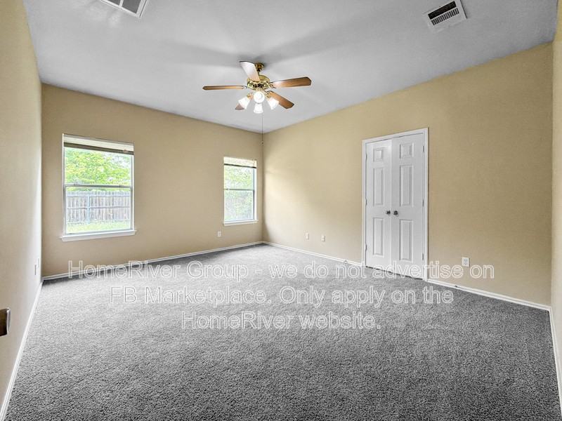 11502 Liberty St - Photo 4 of 20