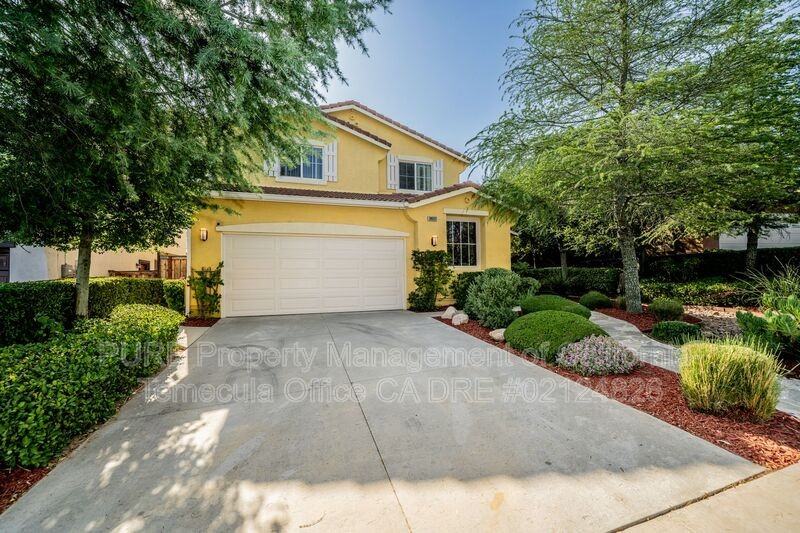 38669 Clearbrook Dr - Photo 2 of 50