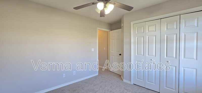 340 Beasley Dr - Photo 2 of 14