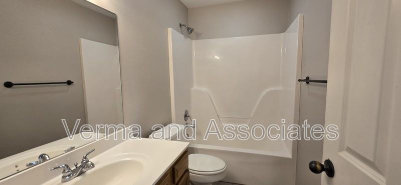 340 Beasley Dr - Photo 3 of 14