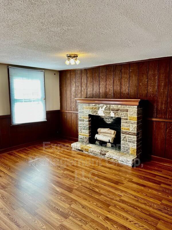 103 Winterlochen Dr #C - Photo 2 of 12