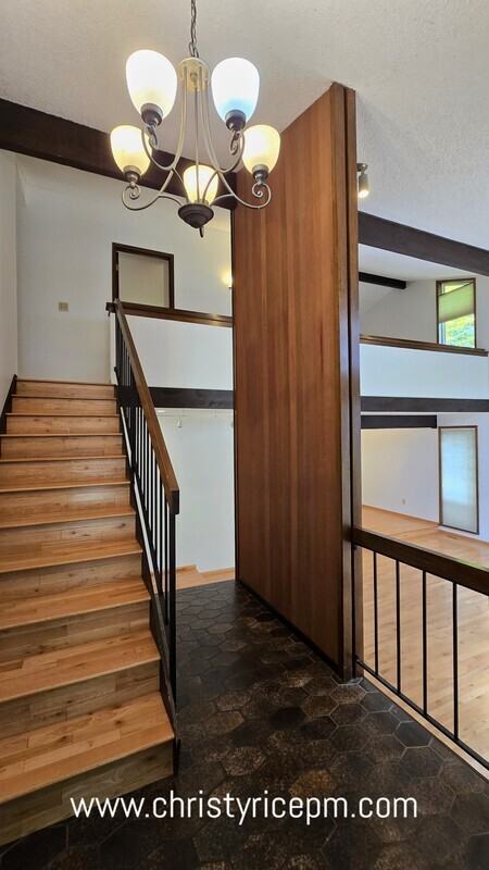 15406 Se 46th Way - Photo 4 of 29