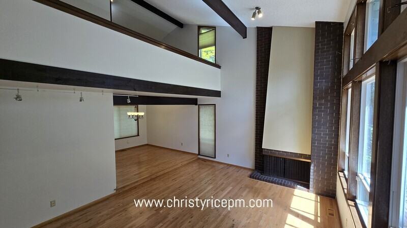 15406 Se 46th Way - Photo 7 of 29