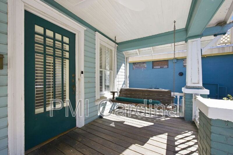 523 N Pine St - Photo 5 of 36