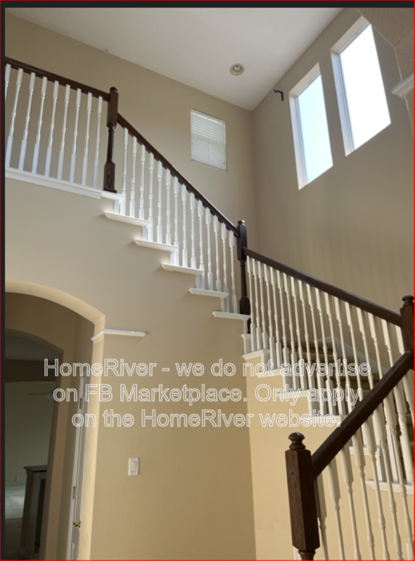 12959 Runswick Ave - Photo 2 of 17