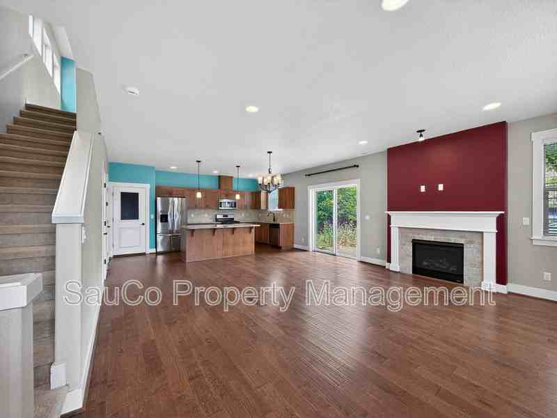 456 Sw 203rd Ter - Photo 3 of 22