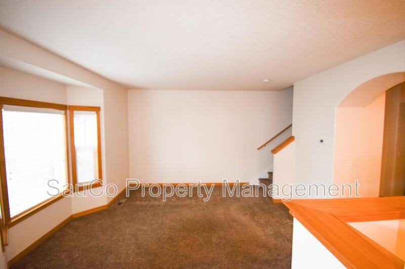 2025 Elm St #4A - Photo 7 of 18