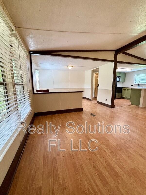 15518 Lake Apopka Rd - Photo 3 of 24