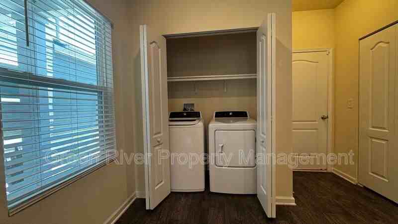 8068 Echo Springs Rd - Photo 4 of 23