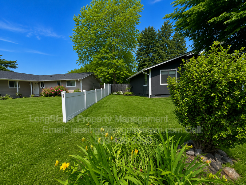 2711 Newton St - Photo 3 of 29