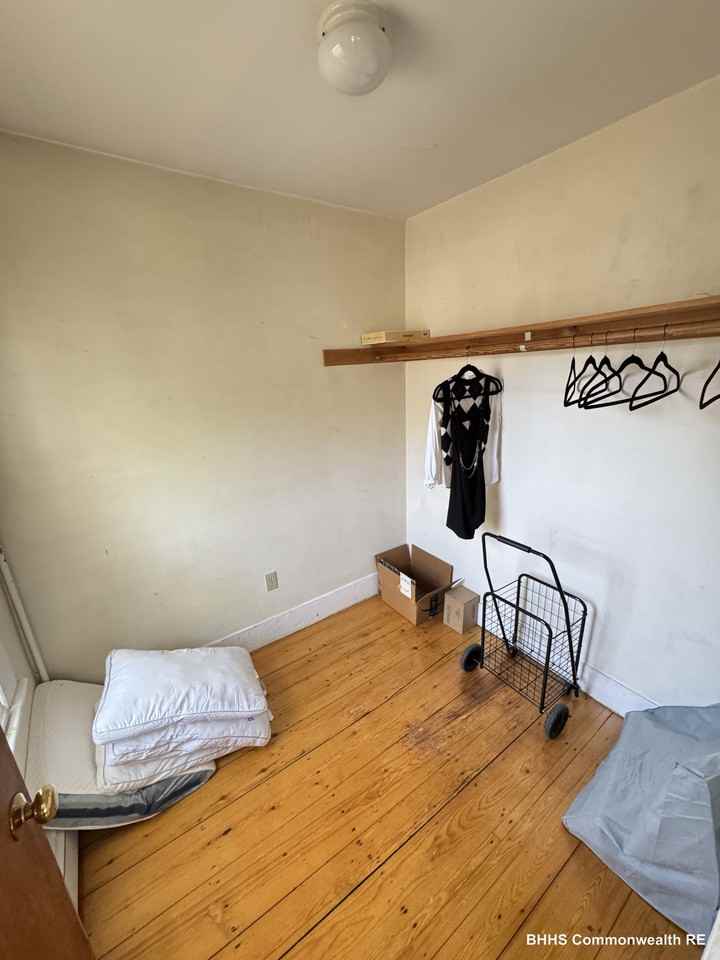 34 Kinnaird St #2 - Photo 3 of 13