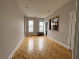 featured image of 208 Pennsylvania Ave #3