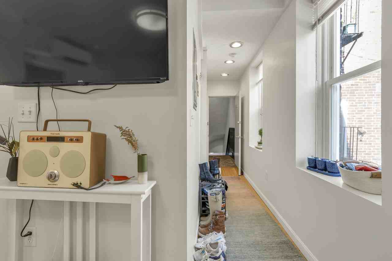35 N Margin St #4 - Photo 4 of 19