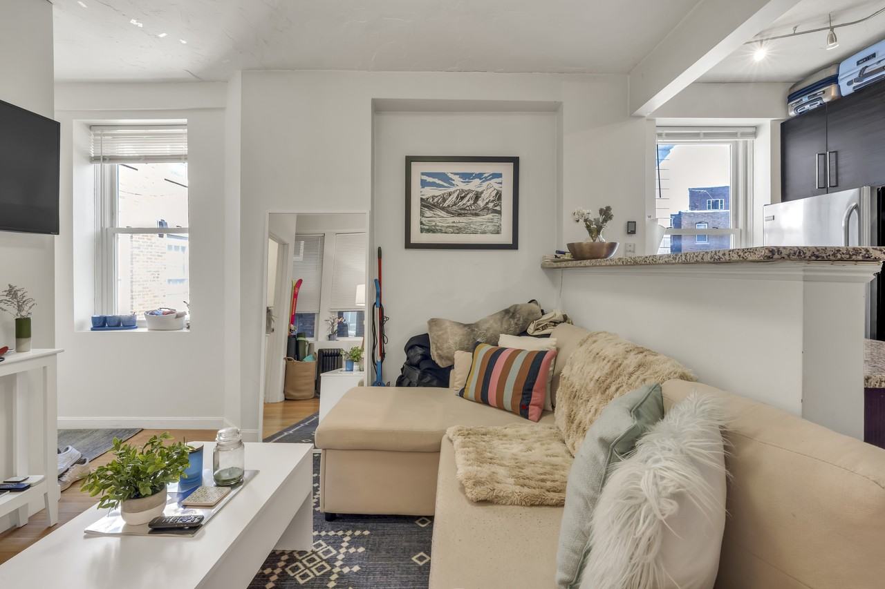 35 N Margin St #4 - Photo 5 of 19