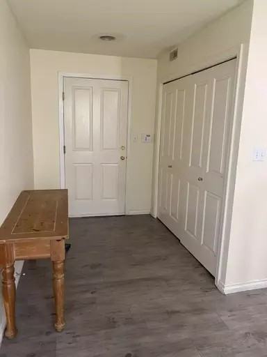 11101 Seaport Ave - Photo 2 of 11