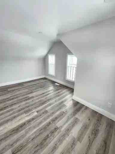 750 Fairbairn St #10 - Photo 3 of 9