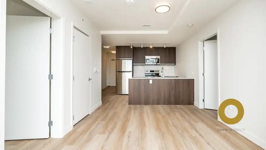 6137 Cambie St #501 - Photo 6 of 17