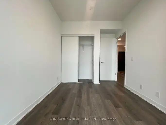 180 Front St E #4016 - Photo 5 of 8