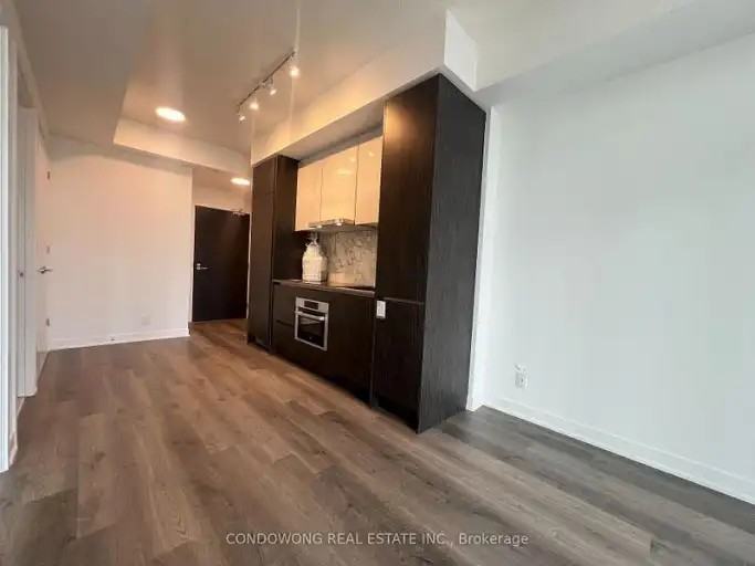 180 Front St E #4016 - Photo 7 of 8