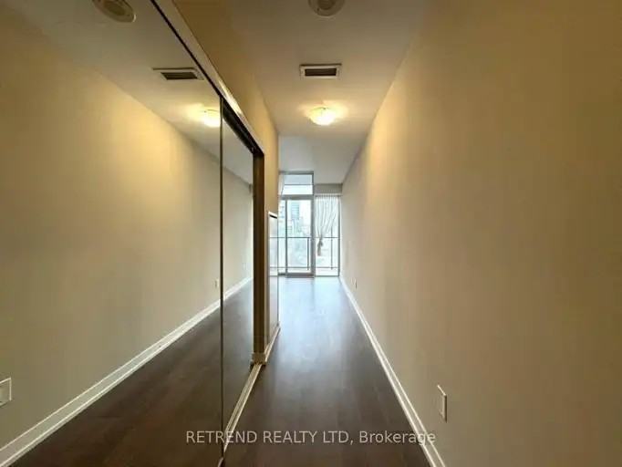 105 George St #1114 - Photo 3 of 11