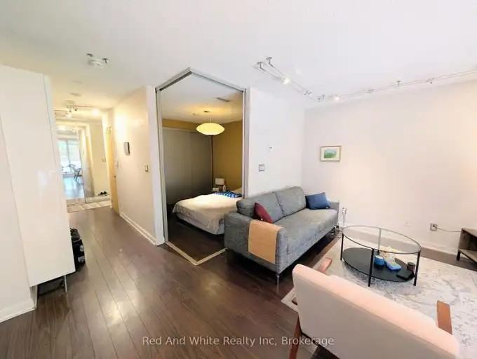 205 Frederick St #401 - Photo 3 of 8