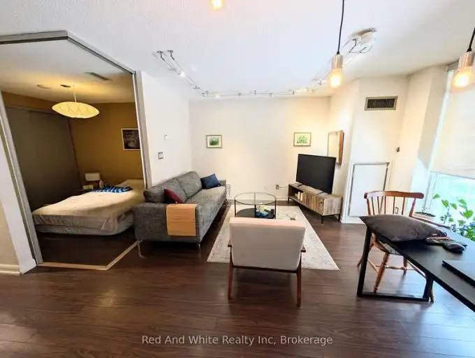 205 Frederick St #401 - Photo 4 of 8
