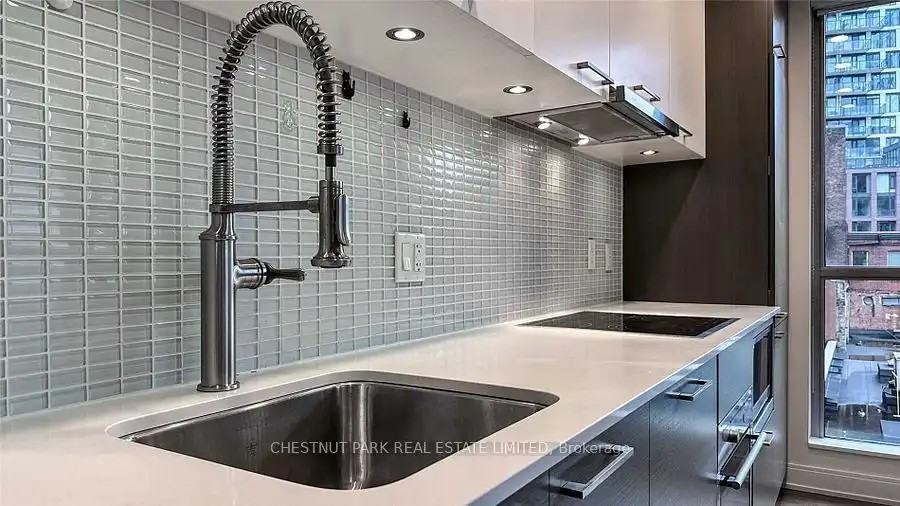 55 Front St E #513 - Photo 4 of 12