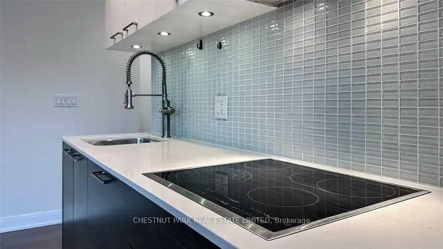 55 Front St E #513 - Photo 6 of 12