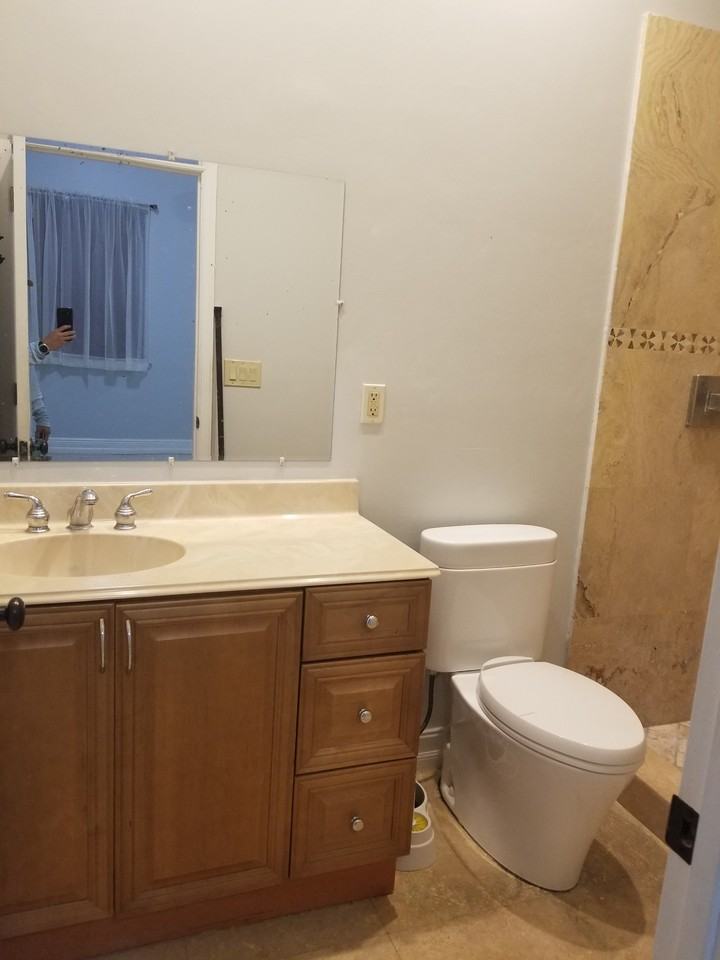 575 Nw 20th St - Photo 7 of 10