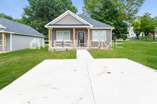 841 7th St - Photo 1 of 1