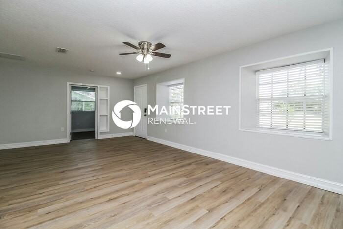 35849 Dawn Dr - Photo 5 of 16
