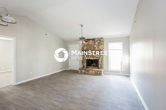 10026 Topeka Dr - Photo 5 of 16