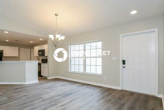 2507 66th St W - Photo 5 of 16