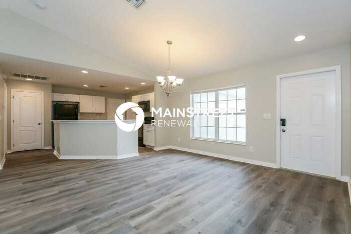 2507 66th St W - Photo 6 of 16