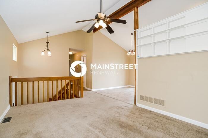 611 W Sunrise Dr - Photo 3 of 15
