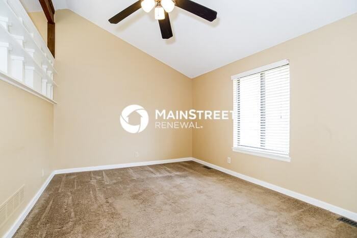 611 W Sunrise Dr - Photo 4 of 15