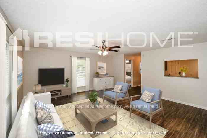 2051 Delray Ave - Photo 5 of 19