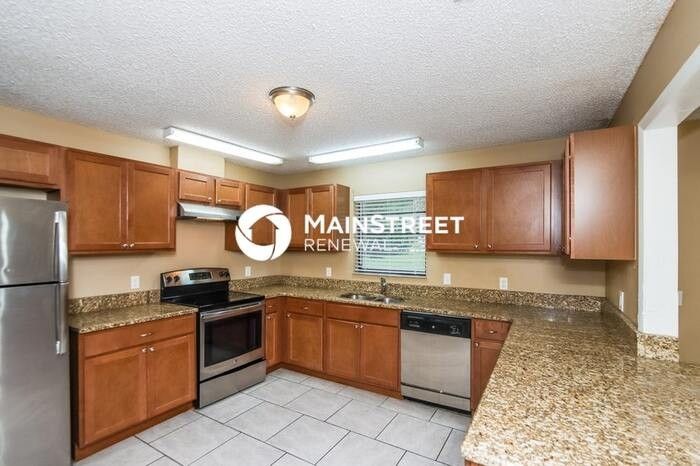 318 Breakwater Ter - Photo 6 of 16