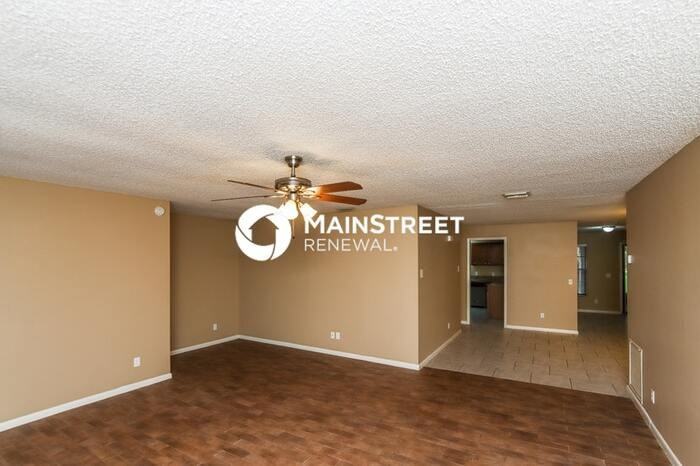 318 Breakwater Ter - Photo 7 of 16