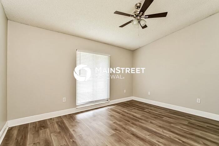 6212 Chinaberry Dr - Photo 6 of 16