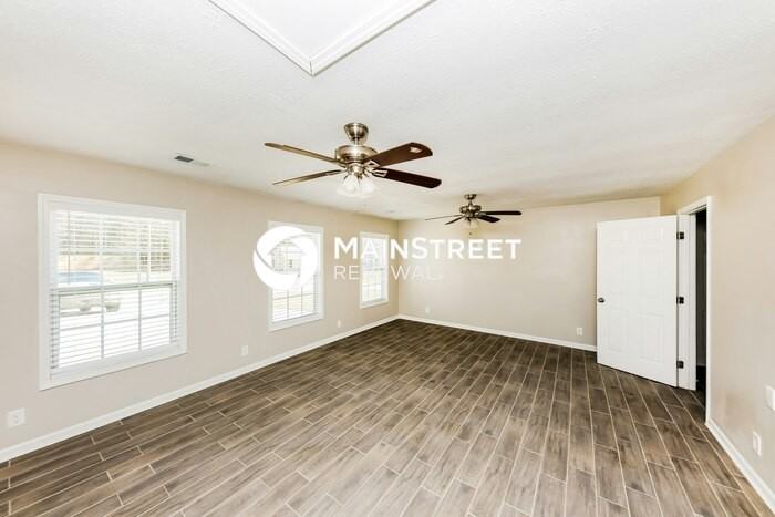 18 Thorn Thicket Ct - Photo 5 of 16