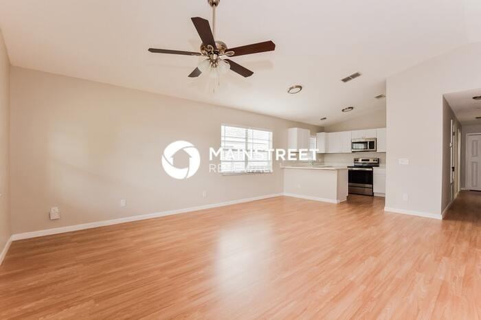 2042 Garwood Dr - Photo 6 of 18