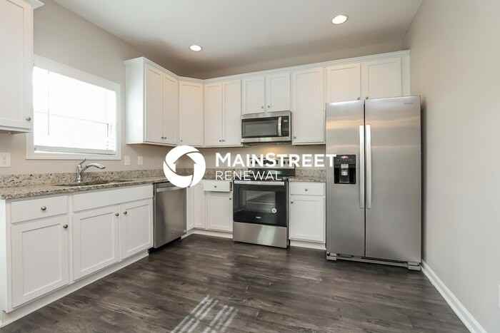 728 Mitscher Dr - Photo 6 of 16