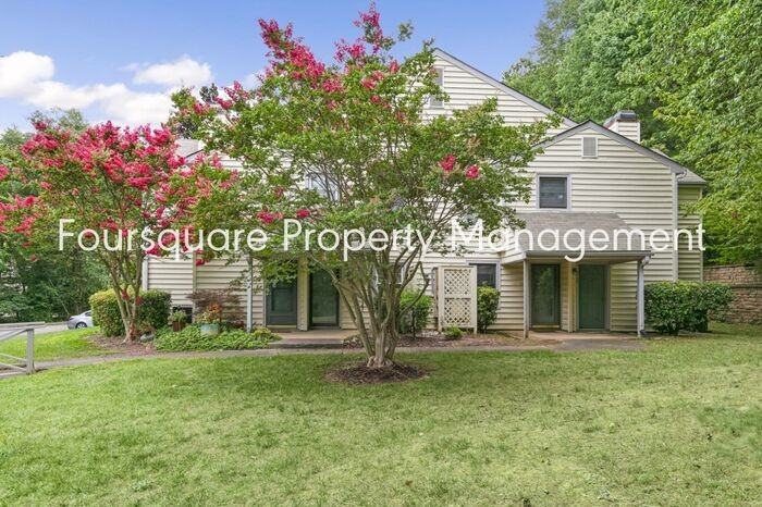 110 Oak Hollow Ct #110