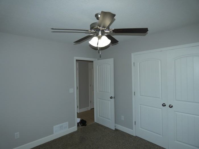 9229 N Gower Ave - Photo 3 of 16