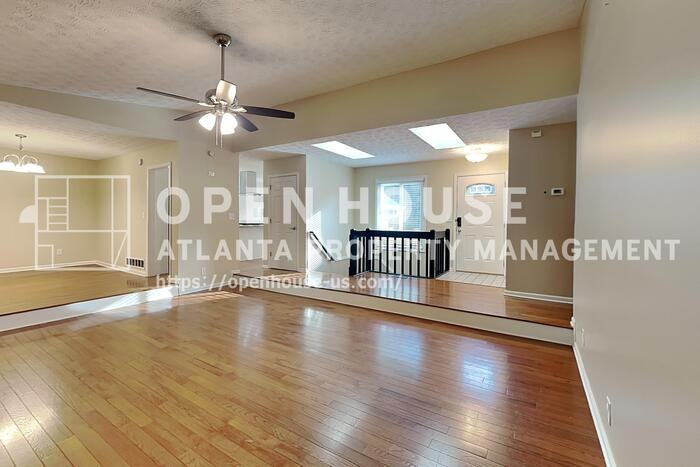 6187 Brookside Ln - Photo 4 of 20