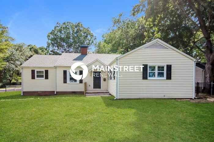 211 Magnolia St - Photo 3 of 16